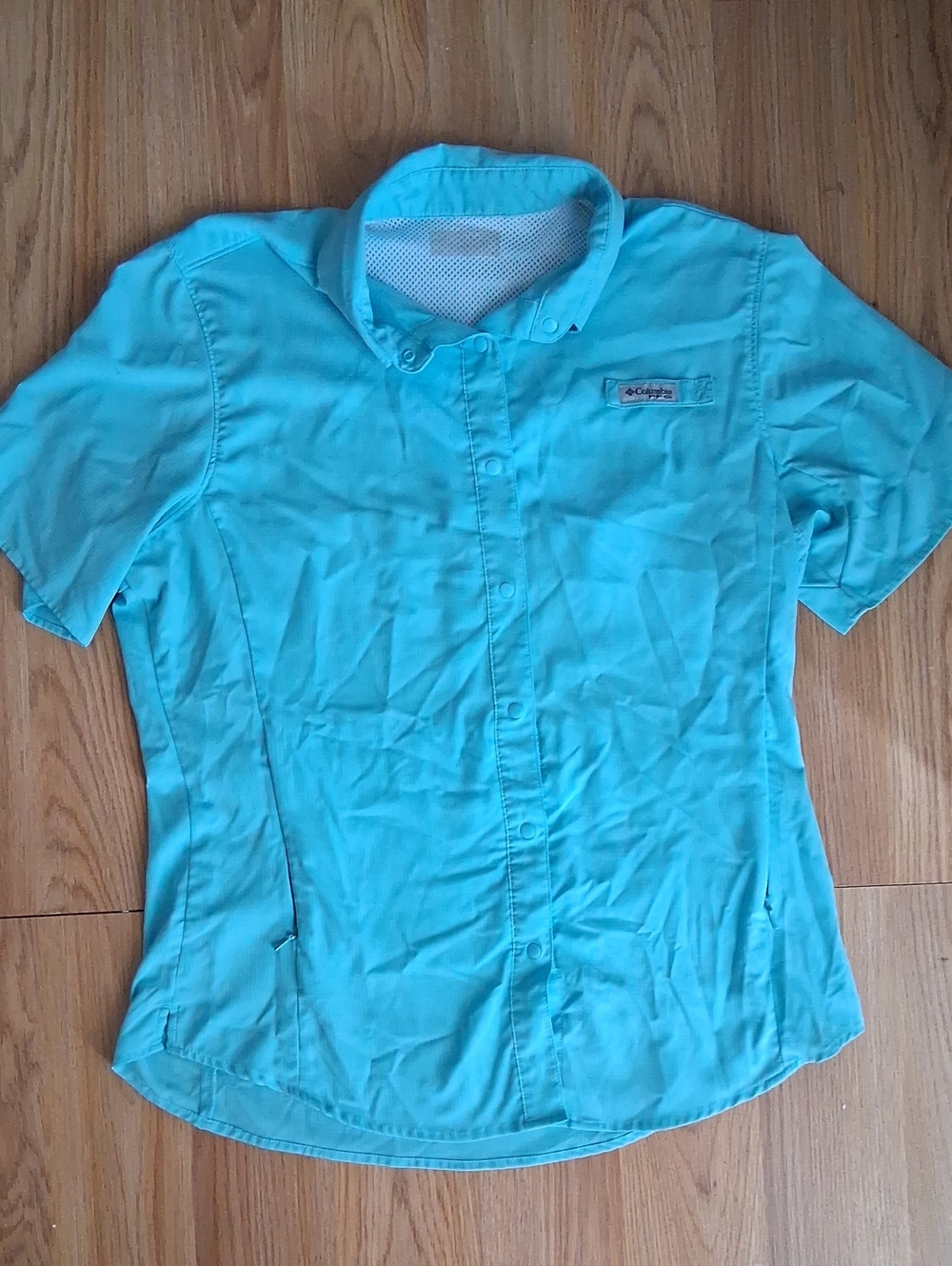 Columbia Short Sleeve Button-Up in Aqua Blue